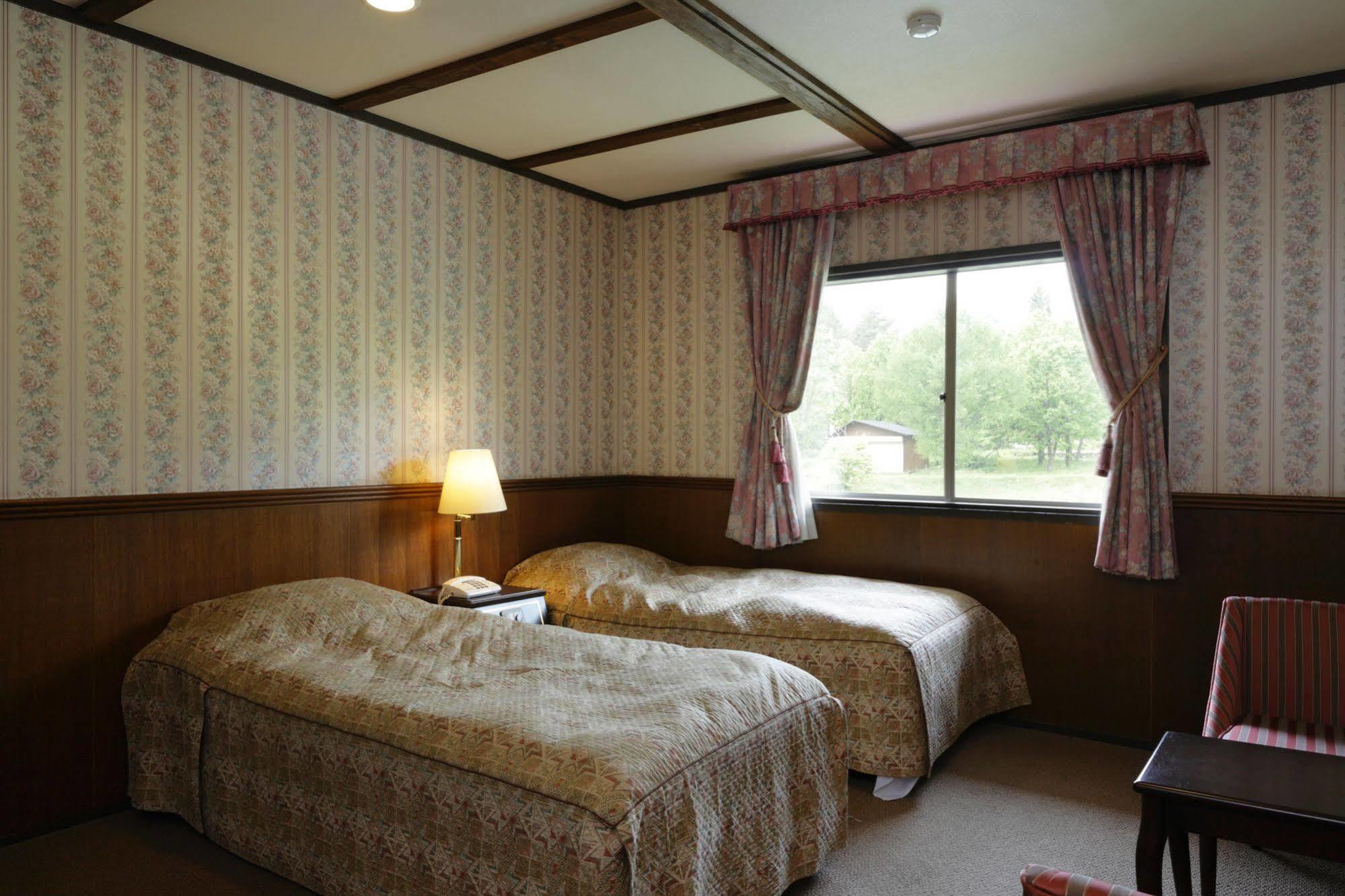 Heidihof Hotel Hakuba Exteriör bild