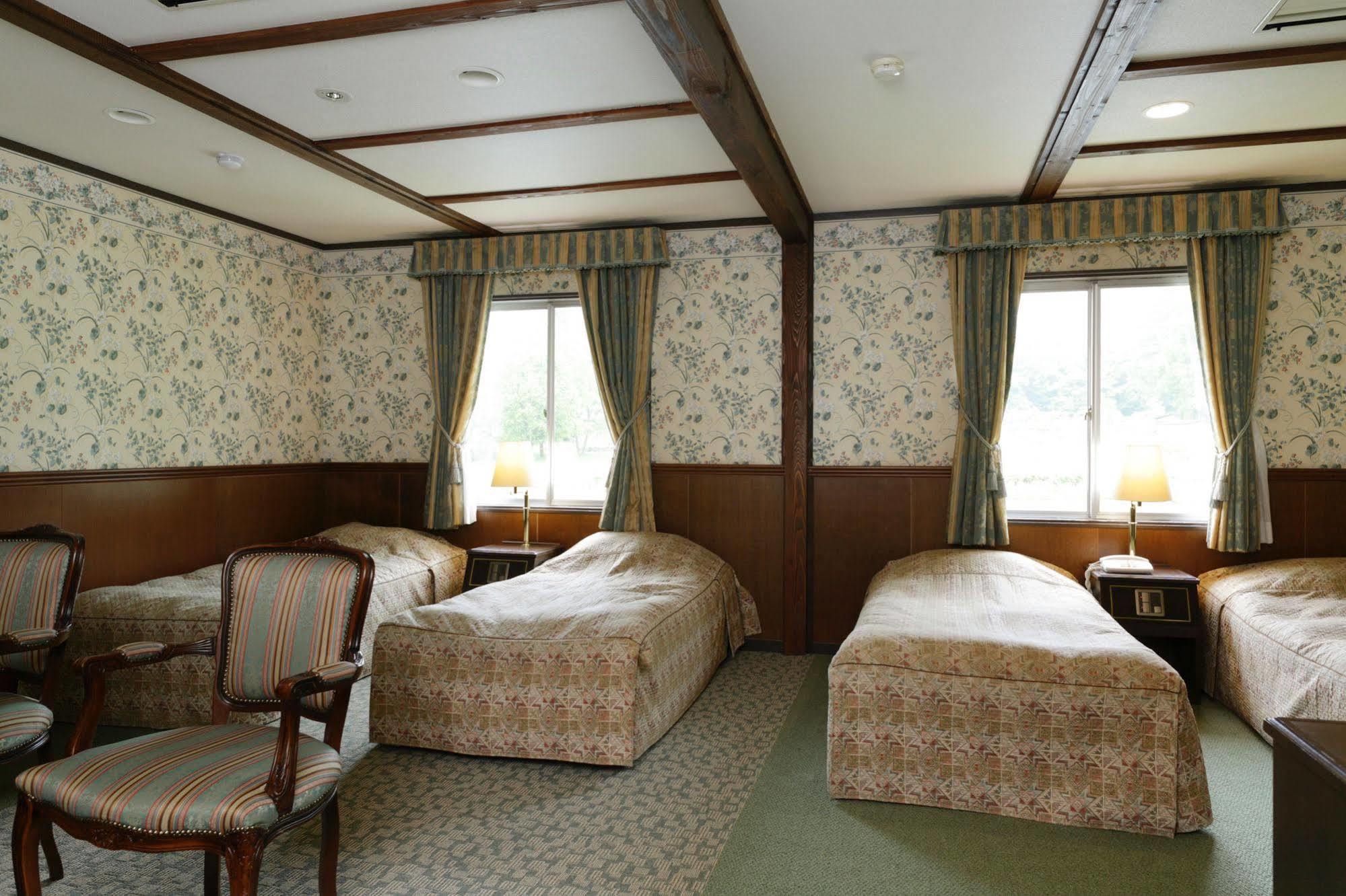 Heidihof Hotel Hakuba Exteriör bild
